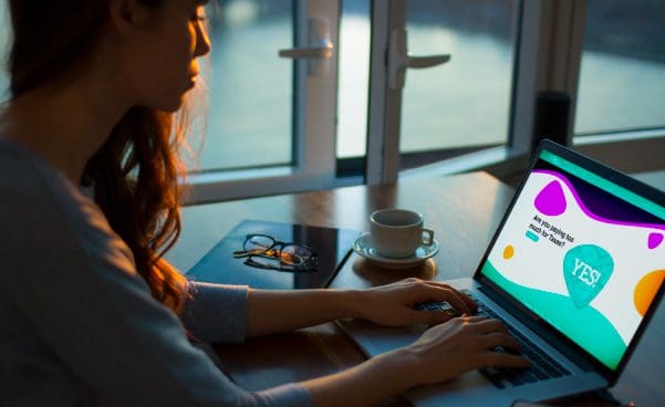 customer looking at a website design from digital marketing company in brentwood tn